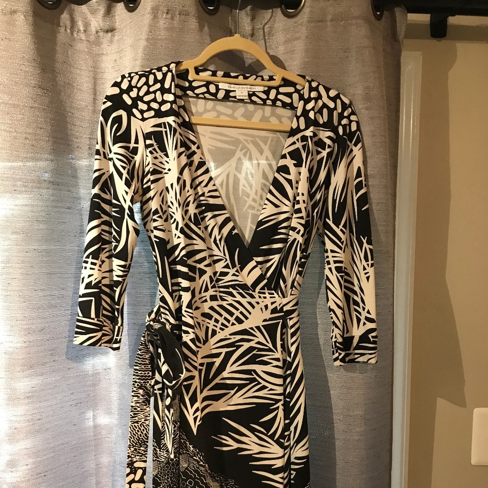 DVF New Julian Two Silk Jersey Wrap Dress - Size 6